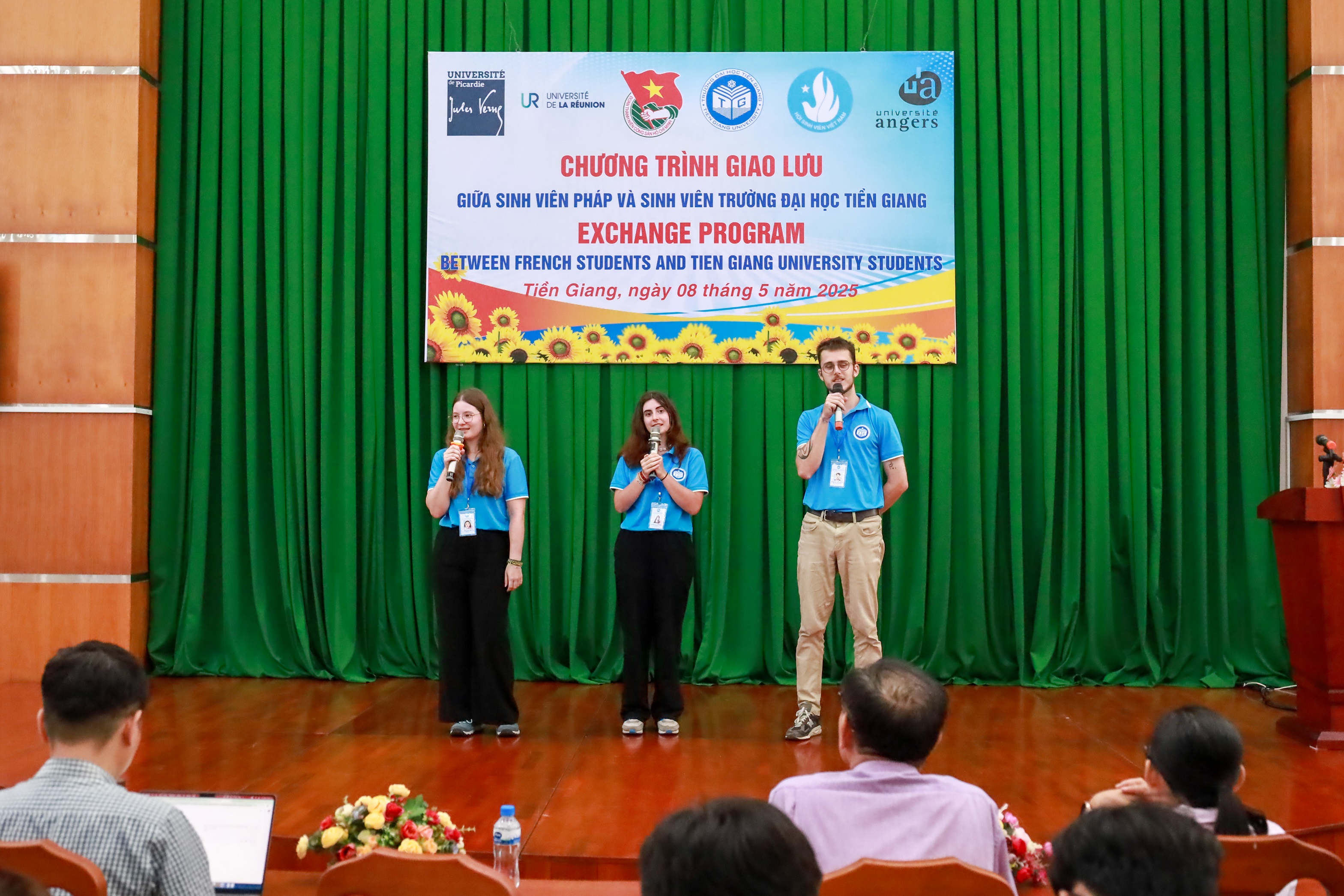 Sôi nổi chương trình giao lưu giữa sinh viên Pháp và sinh viên Trường Đại học Tiền Giang năm 2025